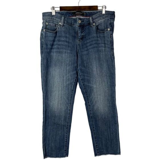 Torrid Medium Wash Mid Rise Skinny Jeans 12 - Picture 1 of 4